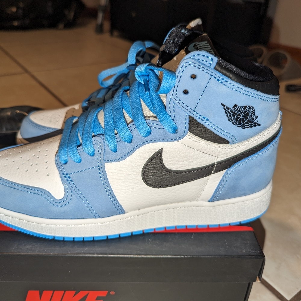 Jordan 1 University Blue sz 6.5Y